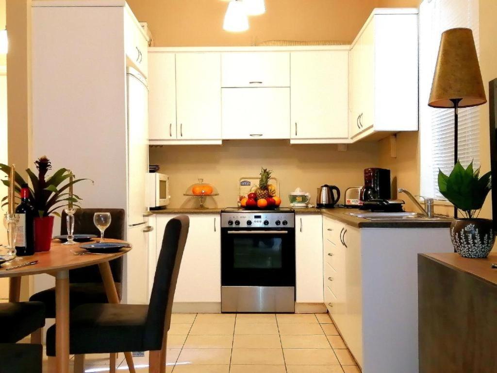 Odyseia Apts Ιi At The Center Of The City & Old Town خانيا المظهر الخارجي الصورة
